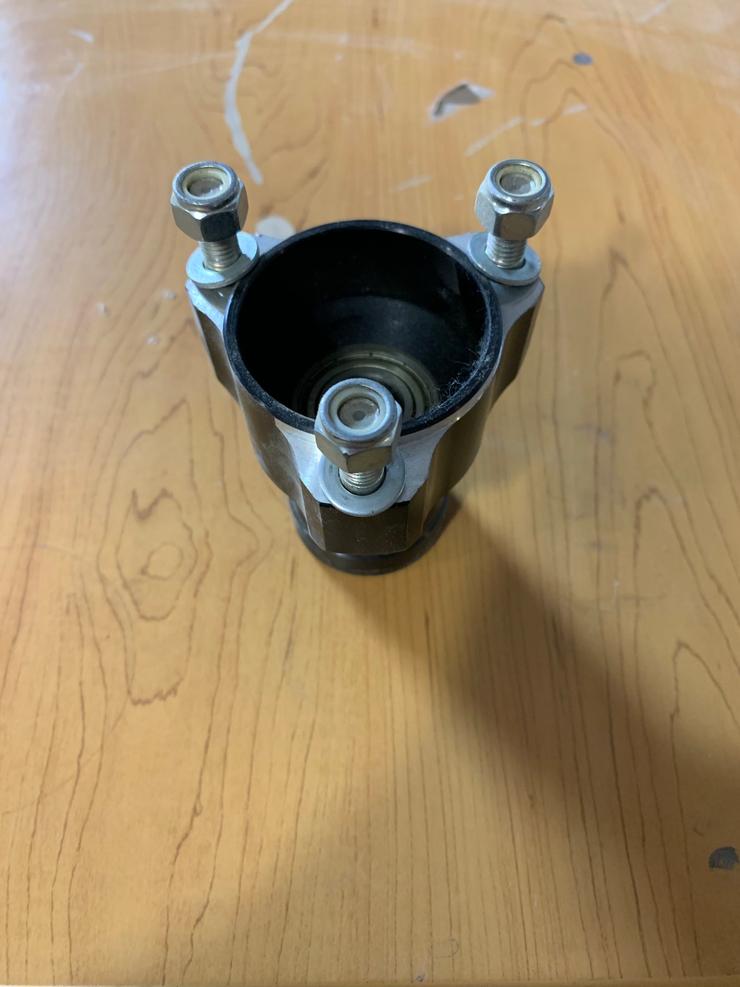 Front Wheel HubKF Med. Comp.